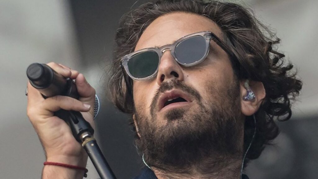 Tommaso Paradiso in concerto a Jesolo Hotel Germania