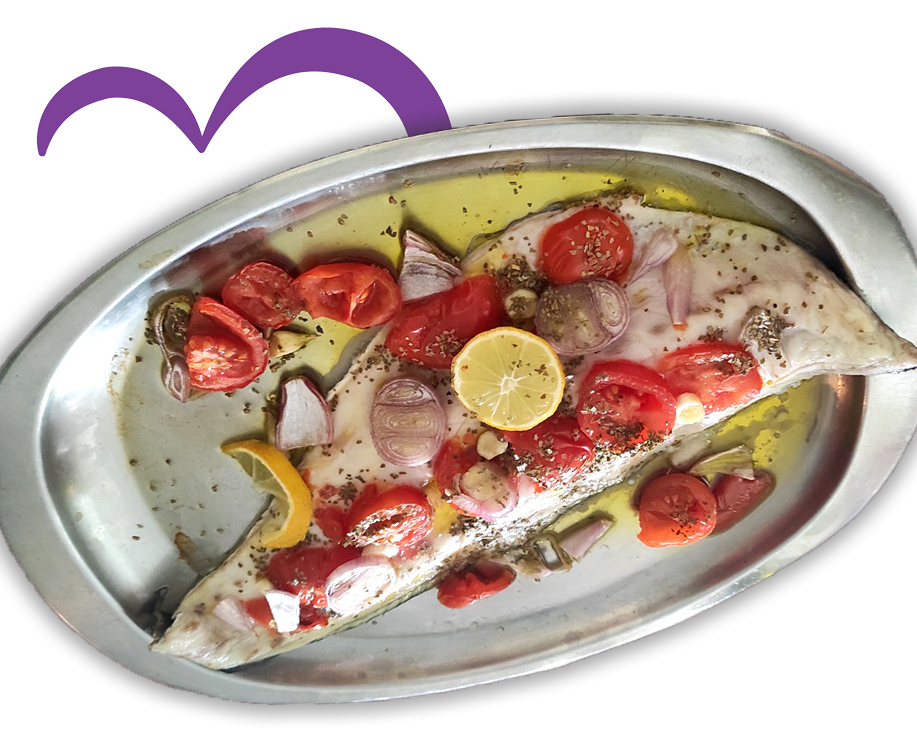 Per le tue sere d'estate con gli amici in vacanza a Jesolo una cena a base di pesce al forno. Il modo migliore per iniziare a essere felici.